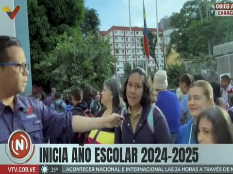 Caracas | Representantes contentos y listos para el inicio a clases en el Liceo Fermín Toro