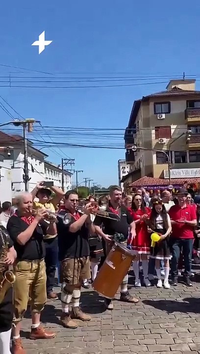 Kerb de Dois Irmãos une três igrejas centenárias em procissão para celebrar São Miguel