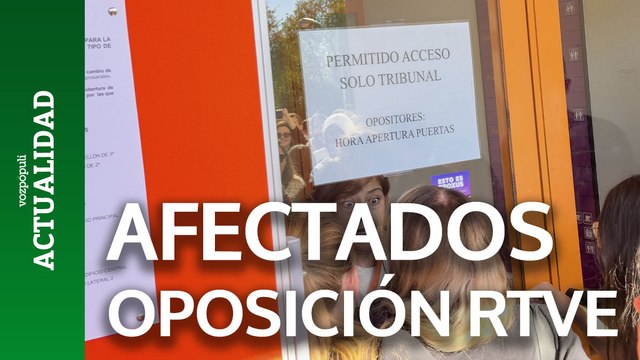 Los afectados por la suspensión de las oposiciones a informador de RTVE protestan en Torrespaña