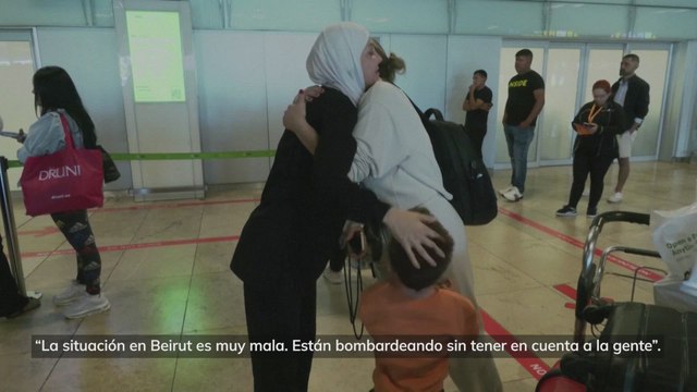 Los libaneses llegan a España mientras Israel sigue atacando Beirut