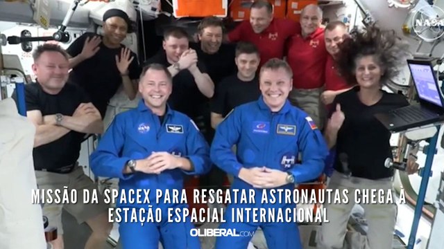Missão da SpaceX para resgatar astronautas chega à Estação Espacial Internacional