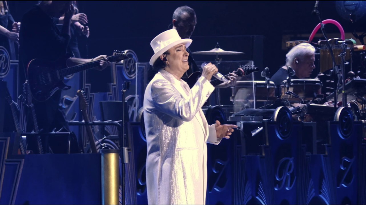 Renato Zero, compleanno a Milano con il primo concerto del nuovo tour