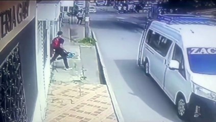 Graban robo de una mototaxi