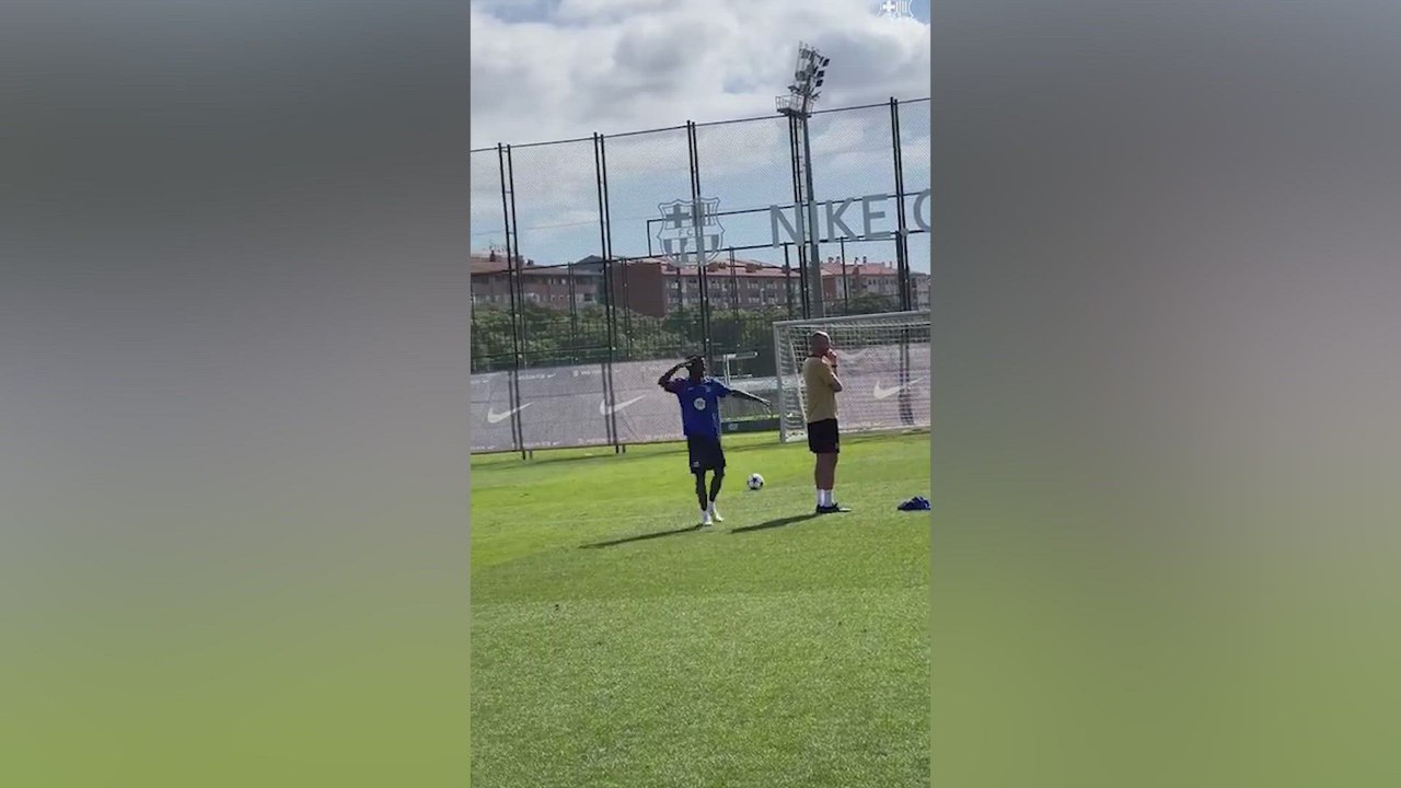 Ansu Fati scores stunning free kick in Barcelona's Training