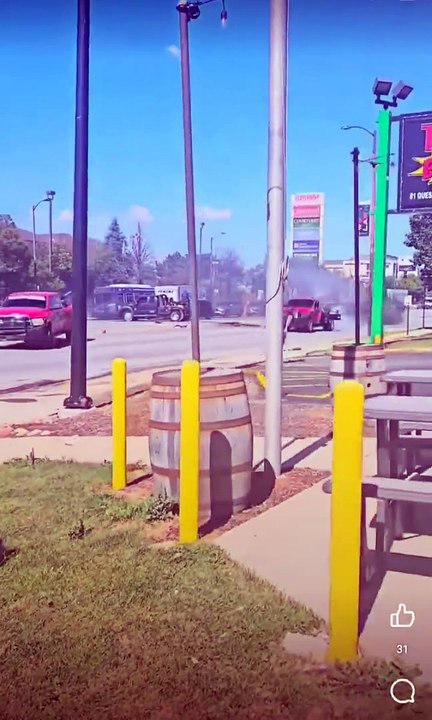 Quand 2 dépanneurs se battent pour la même voiture