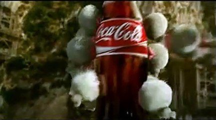 Coca-Cola Mini Mondo: La Magia delle Piccole Cose!