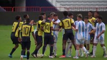 Patadas en un argentina ecuador sub 15