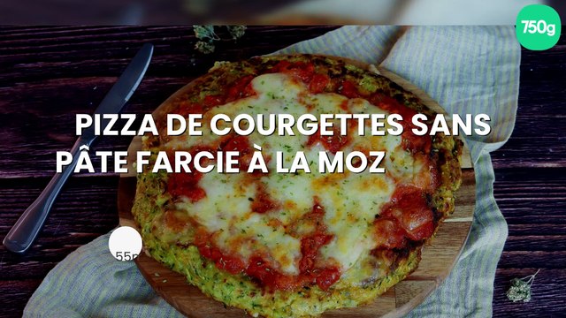 Pizza de courgettes sans pâte farcie à la mozzarella
