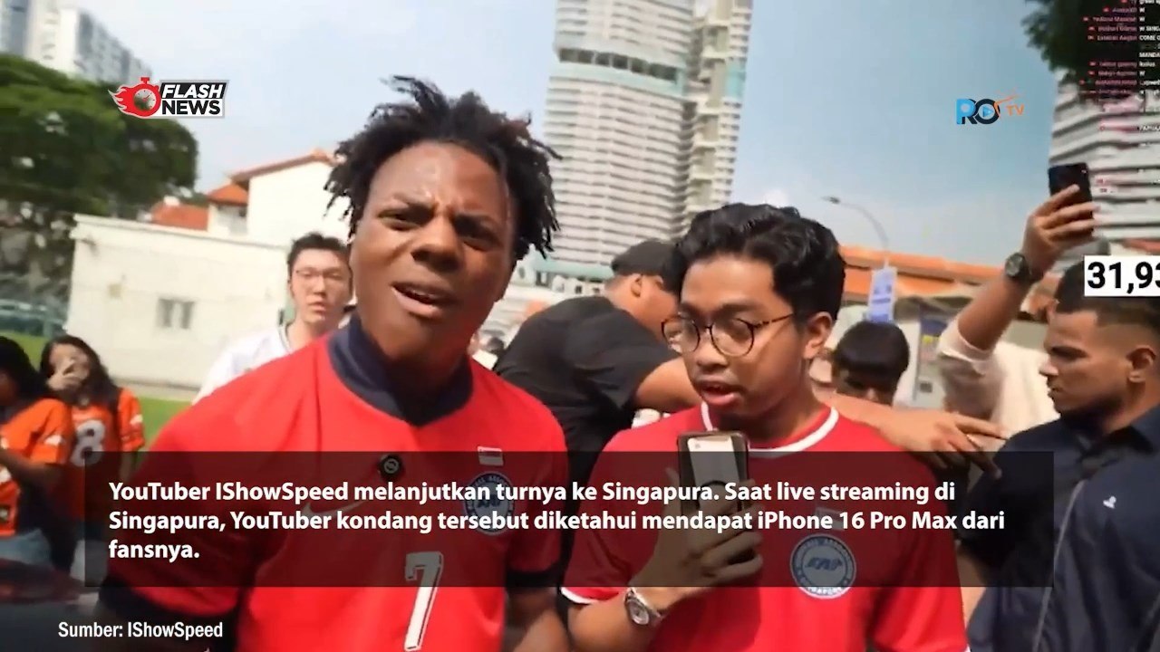Ishowspeed Menerima iPhone di Singapura dan Batik di Indonesia