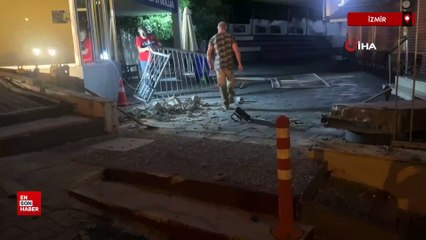 İzmir'de otomobilin okulun bahçesine girme anı