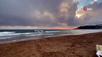 Hortumlar deniz keyfine engel olmadı!