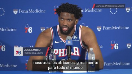 Joel Embiid lamenta el fallecimiento de Mutombo