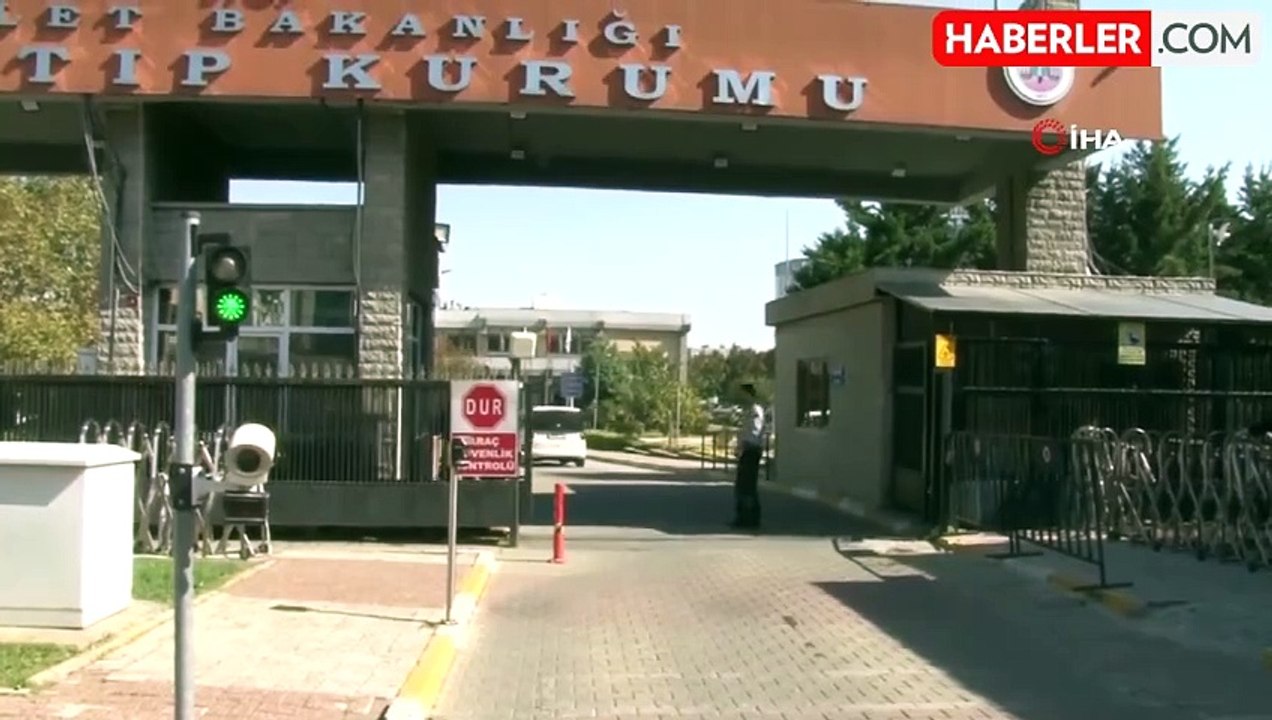 Cem Garipoğlu'nun Ailesi DNA Örneği Vermek İçin Adli Tıp'ta