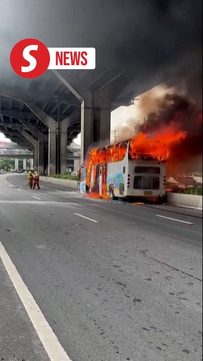 Deadly fire engulfs Thai schoolbus, over 20 feared dead