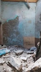 احتضتنه ورحلت.. مصرع أم وطفلها في انهيار منزل بالإسكندرية