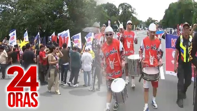 Ilang taga-suporta ng mga naghain ng kandidatura, nagtipon sa tapat ng Manila Hotel | 24 Oras