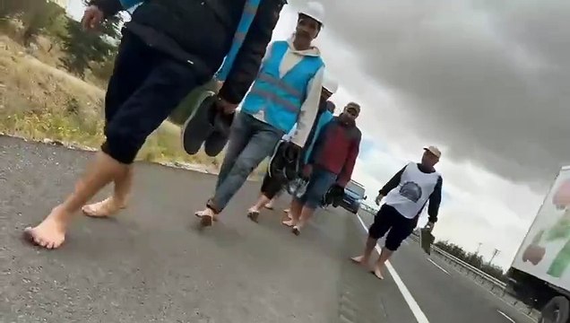 Fernas Maden işçisi yalınayak Ankara'ya yürüyor