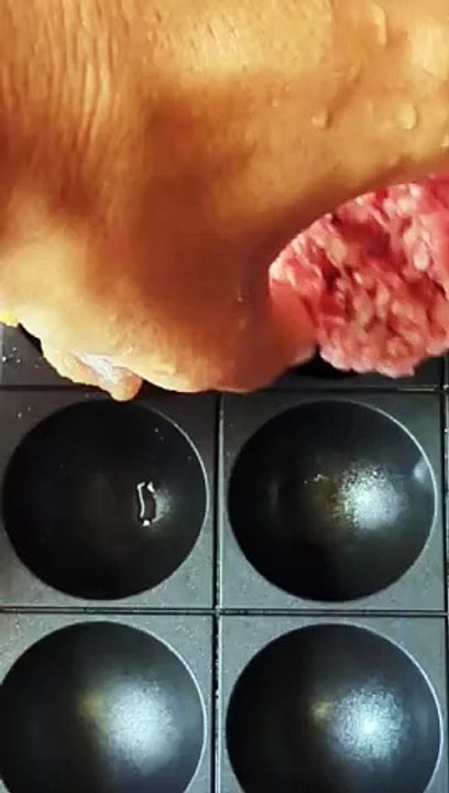 たこ焼き器で弁当を喰らう #foodporn #飯テロ #ポテ喰ら#うまいまいうまいね