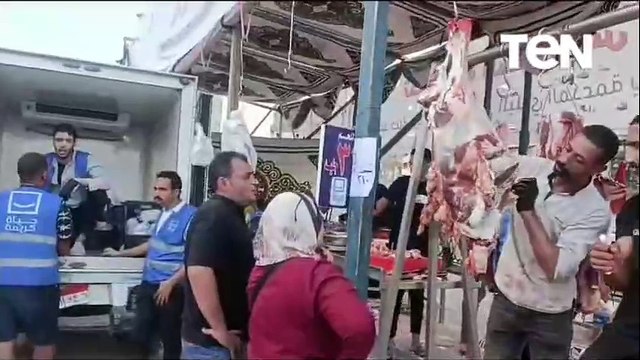 اللحوم ب 310 والفرخة المجمدة ب 112.. إقبال على منافذ حياة كريمة لبيع اللحوم بأسعار مخفضة بالشرقية