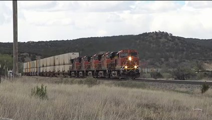 SaveTube.App-Westbound BNSF Comboed Z train detours on the Carrizozo Subdivision