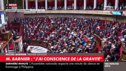 Assemblée Nationale: Regardez les députés Insoumis qui ont tenté de perturber le discours du Premier Ministre Michel Barnier en brandissant des cartes d'électeurs - Les huissiers obligés d'intervenir