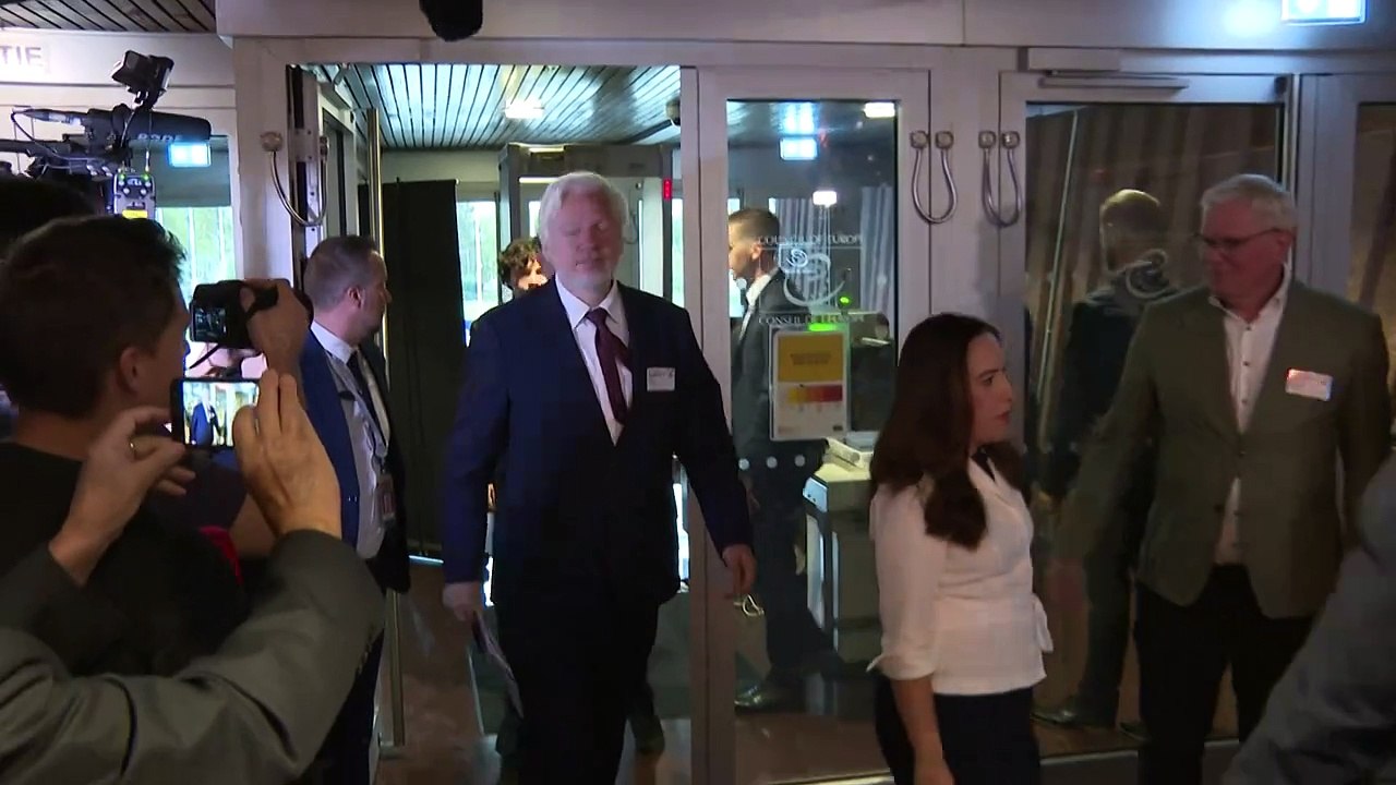 Julian Assange diz que foi libertado após se declarar ‘culpado por ter feito jornalismo’