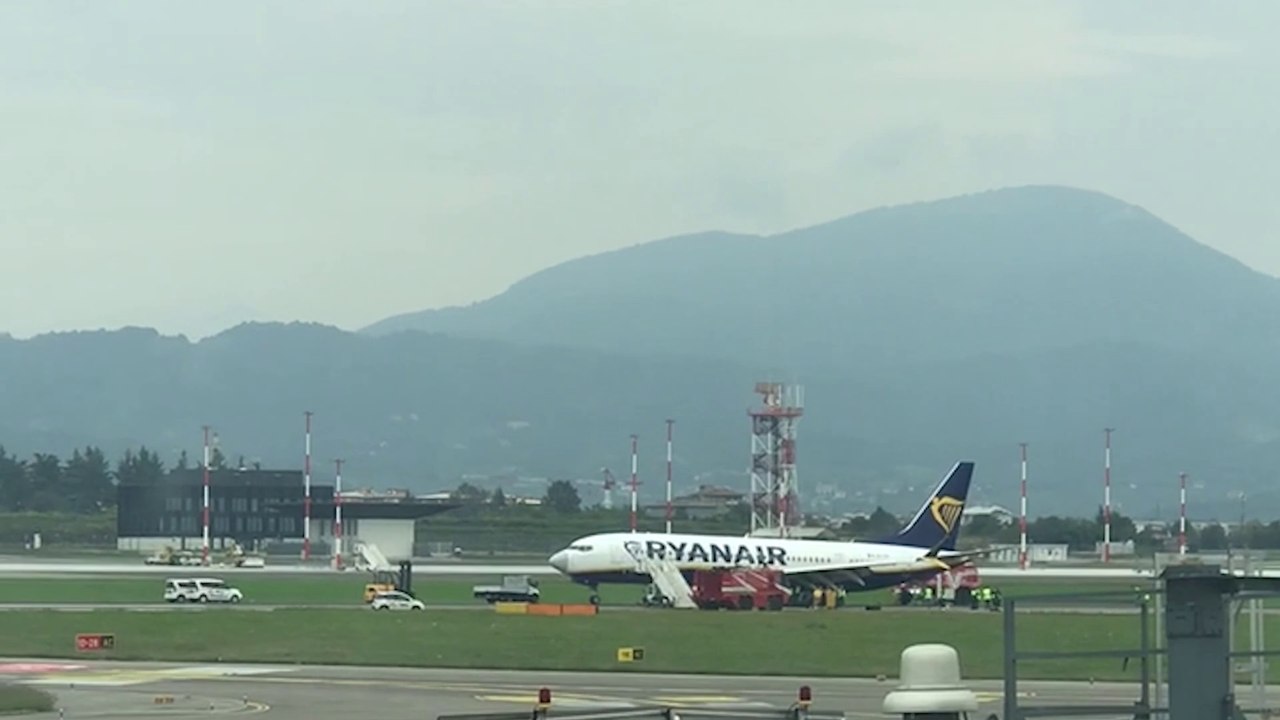 Ryanair plane’s “all four” tyres burst in “bad landing”