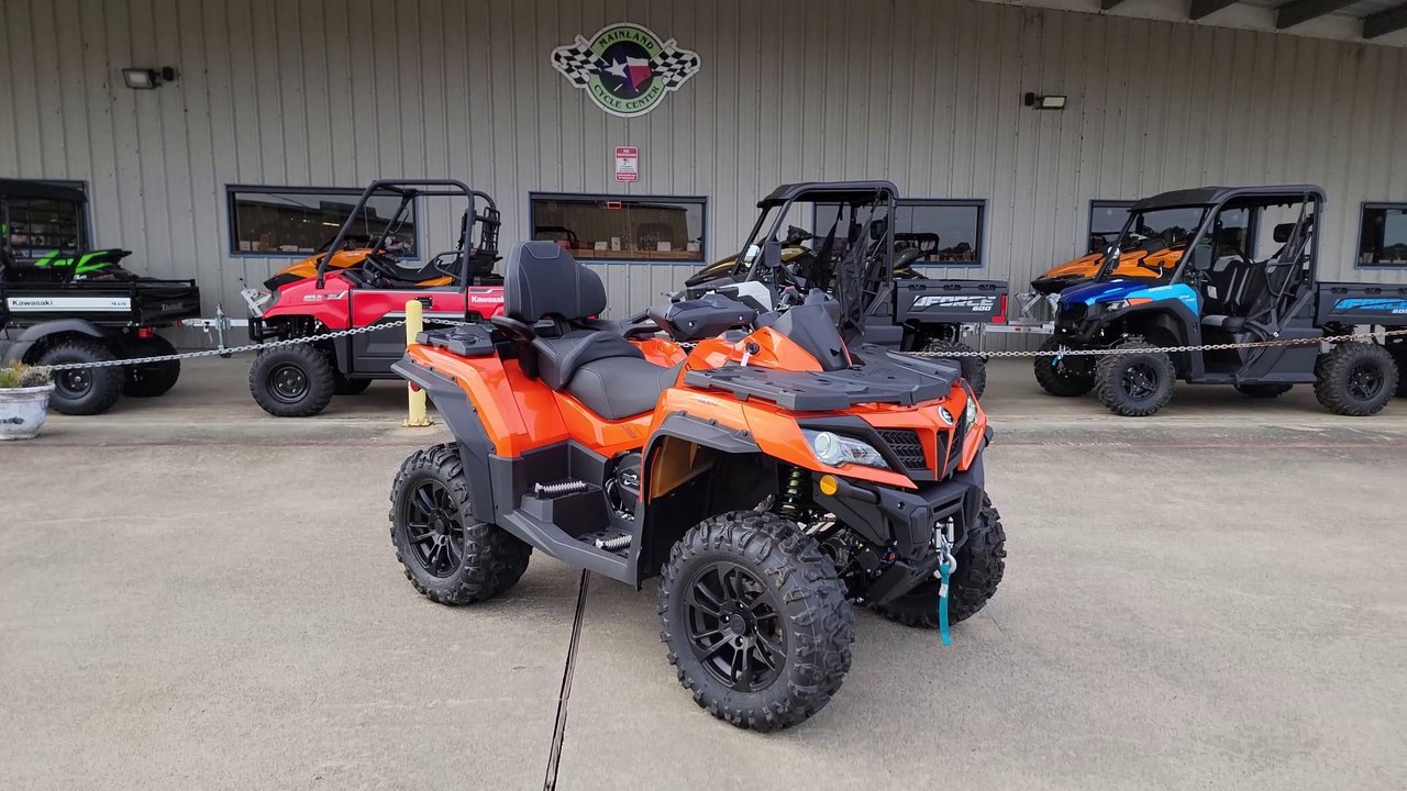 2024 CFMOTO CFORCE 800 XC IN ORANGE WALK-AROUND
