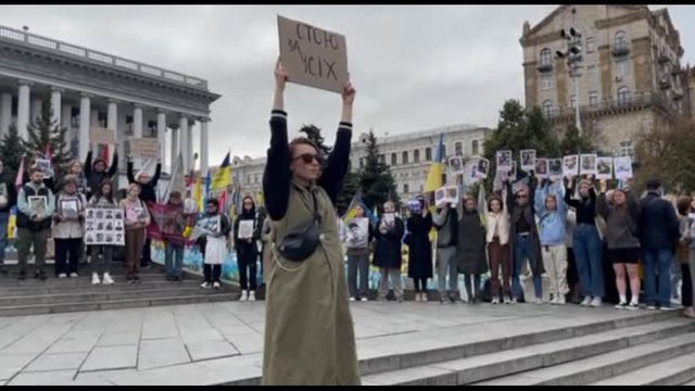 L'Ucraina si ferma per un minuto di silenzio in omaggio ai caduti
