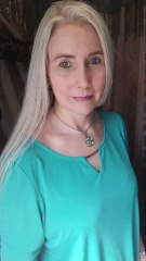 Long straight hair flip in slow motion.