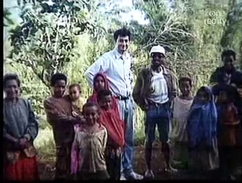 Beyond Bizarre -- Cannibalism - Bizarre Graves - Ocean Monsters - Punkin Chunkin - Anvil Firing - Body Parts Collector