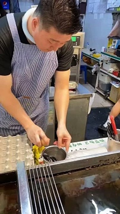 Fried Egg Pancake (Hotteok) - Korean Street Food  #koreaneggtoast