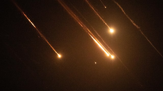Tirs de missiles de l’Iran et attentat à Jaffa, une double attaque frappe Israël