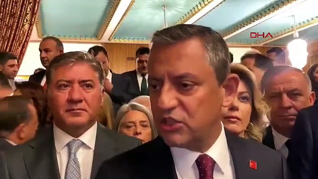 Özgür Özel\'den \'Ayağa kalkma\' yanıtı(VİDEO EKLENDİ)