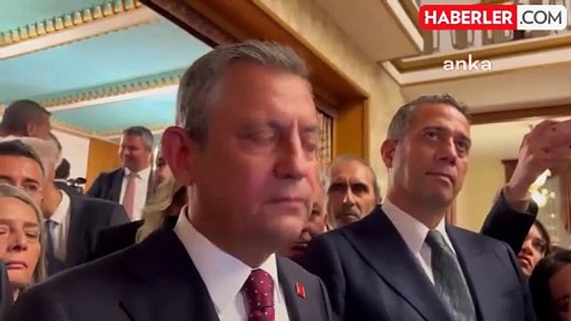 Özgür Özel'den Bahçeli'ye Tepki: Siyaset Hayatının En Büyük Ayıplarından, Kusurlarından Birini Yapmıştır