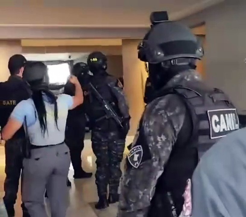 Criminosos invadem prédio de luxo, trocam tiros com a PM e fazem reféns; Alvo era goleiro do Santos