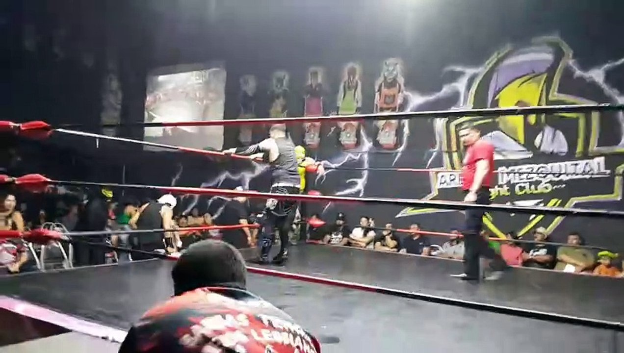 Destroyer jr Mini Mongol High Fly #luchaclick #wrestling #luchalibre