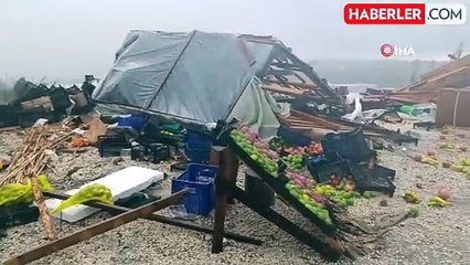 Fırtına ve Dolu, Manavgat'taki Pazarcı Tezgahlarını Yerle Bir Etti