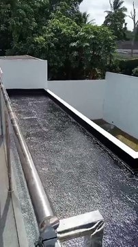 Terbukti Ampuh!!! Begini Cara Mengatasi Dak Beton Bocor Dengan Menggunakan Aspal Cair