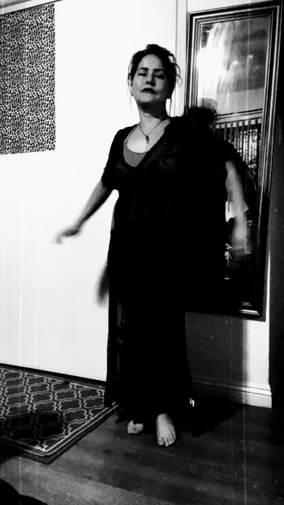 Fusion bellydance improvisation