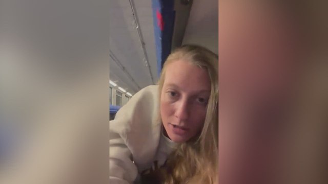 Una mujer muestra la realidad en Israel durante la caída de los misiles