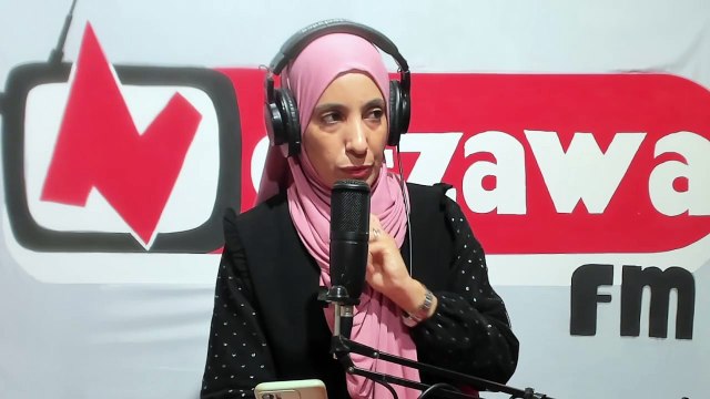 مع المختص الاجتماعي احمد بن محمد الموضوع: تأثير الاعراف الاجتماعية على تركيبة البناء الاجتماعي