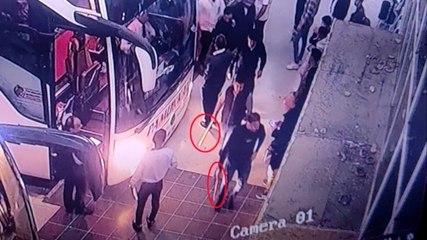 Muavinle tartıştı yakınları otogarı bastı: Sopalarla saldırdılar