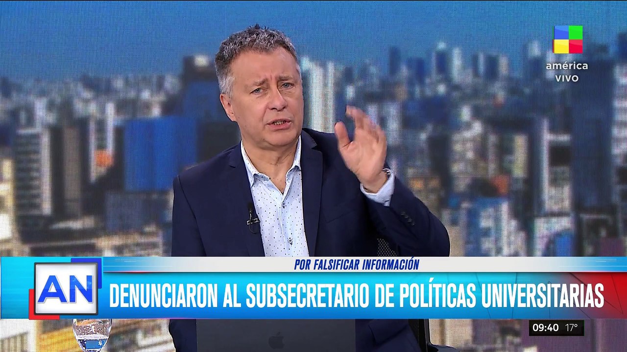 El subsecretario de Políticas Universitarias fue acusado de usurpación de títulos