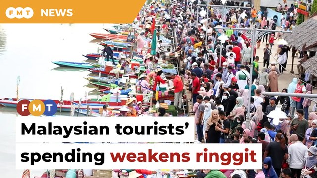 Economists warn of weaker ringgit as M’sians spend RM130mil abroad