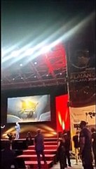 Al Flaiano i drammi sociali portati da Antonio Albanese (Cento domeniche) e Michele Riondino (Palazzina Laf)