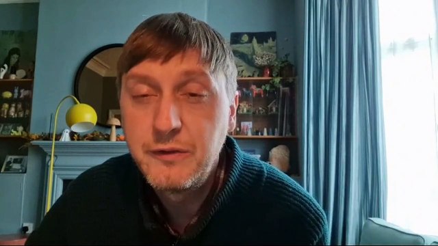 Video captures ram-raid on Preston jewellery store - Monday, September 30