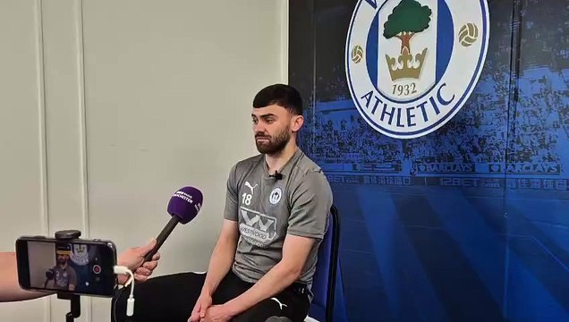 Wigan Athletic winger hails team's leaders