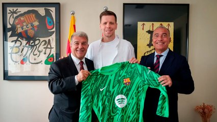 Barcelona hace oficial el fichaje de Tomasz Szczesny como su nuevbo portero