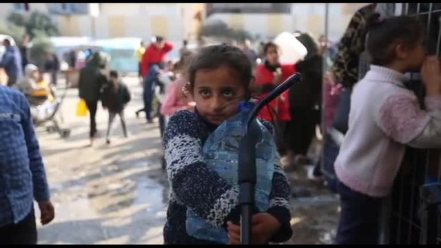 Allarme Cesvi: A Gaza 90% dei bambini si ammala per l'acqua sporca